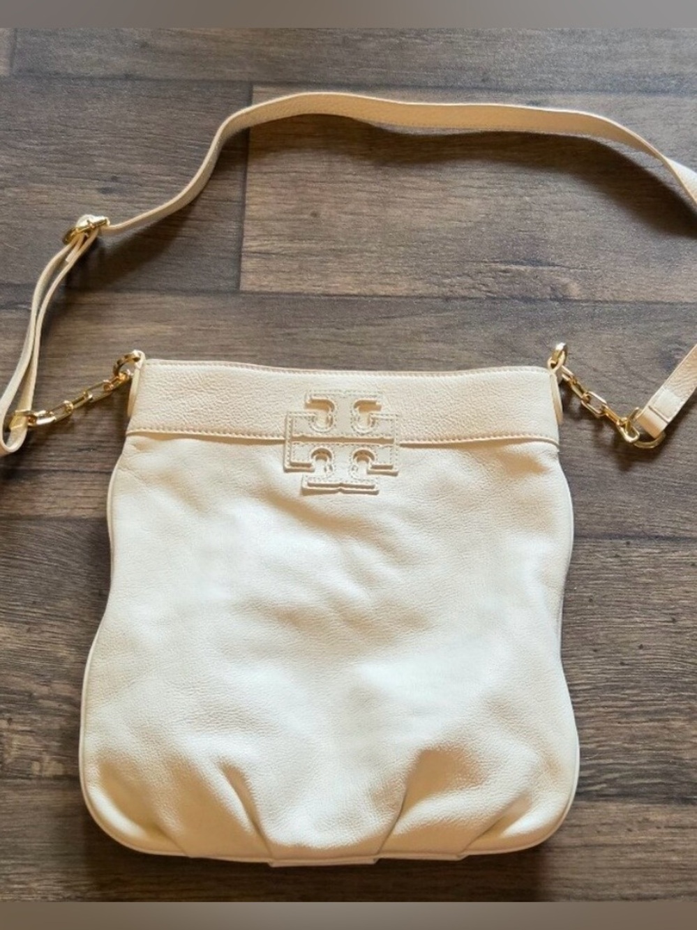 Tory Burch Cream Leather Medium-sized Tote crossbody strap Gold Hardware